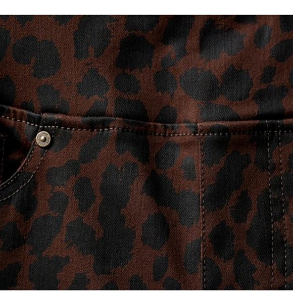 NWT BELLE BY KIM GRAVEL TRIPLELUXE TWILL BACK ZIP JEGGINGS BROWN CHETAH 26W - Picture 5 of 9